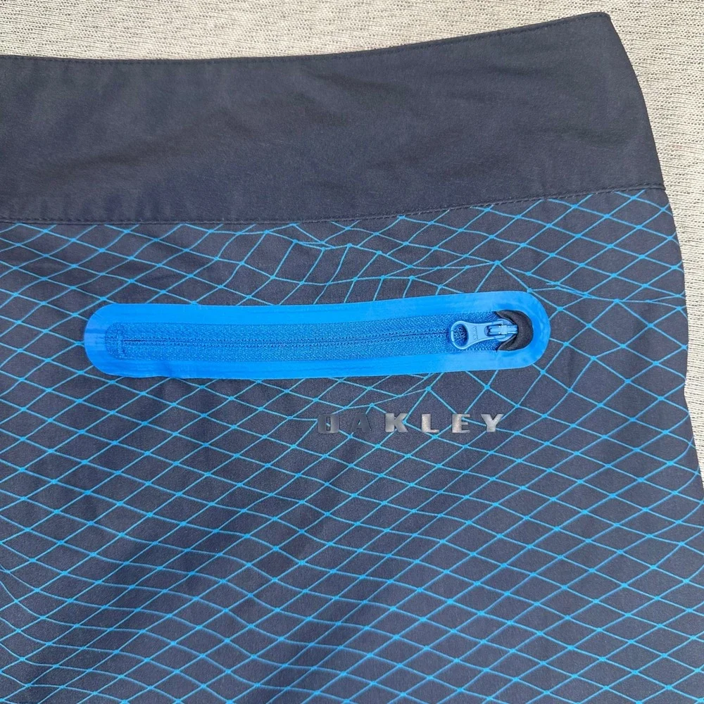 Oakley Board Shorts Mens 40 Performance Fit Blue Geometric Grid Surf Swim